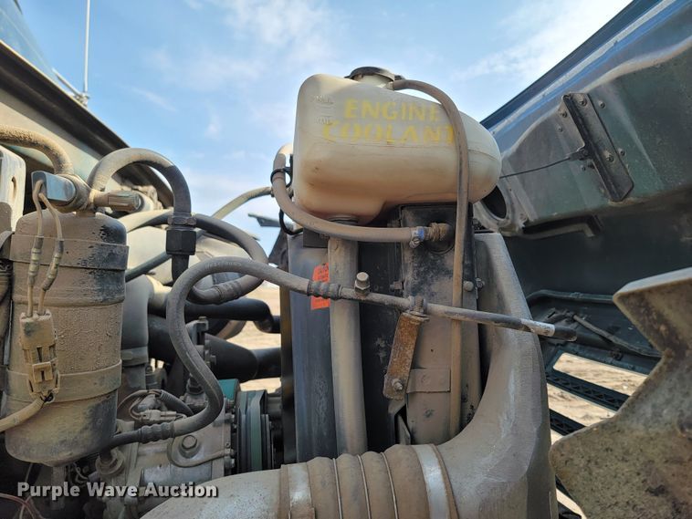 image for item ML9292 1999  Sterling LT9501  oil distributor truck