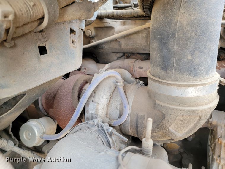 image for item ML9292 1999  Sterling LT9501  oil distributor truck