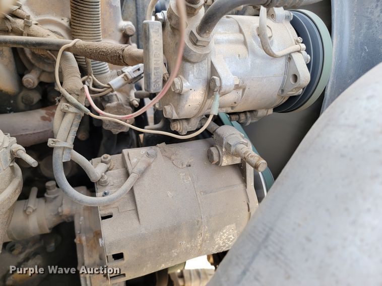 image for item ML9292 1999  Sterling LT9501  oil distributor truck