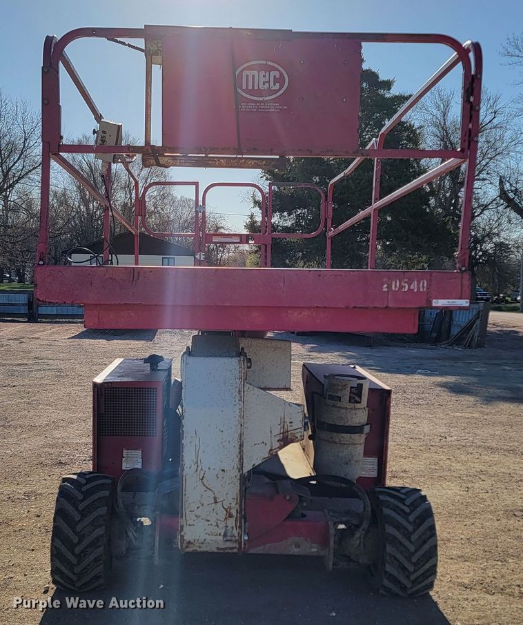 image for item ML9301 2012 Mec 3084RT  scissor lift