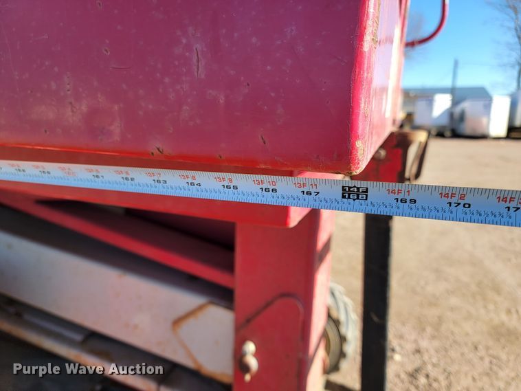 image for item ML9301 2012 Mec 3084RT  scissor lift