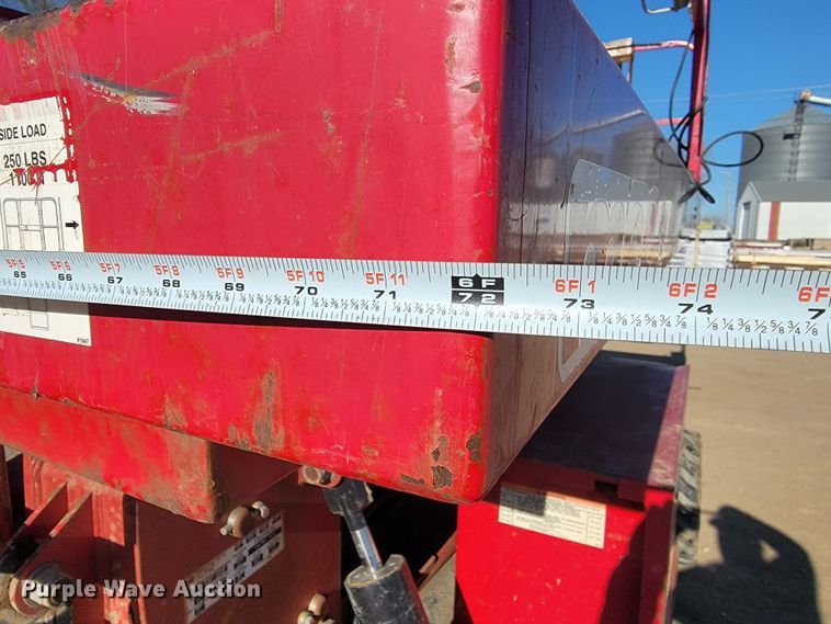 image for item ML9301 2012 Mec 3084RT  scissor lift