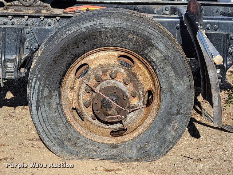 image for item ML9302 Rear axle assembly