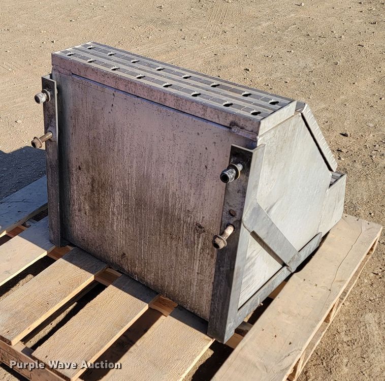 image for item ML9304 Truck parts