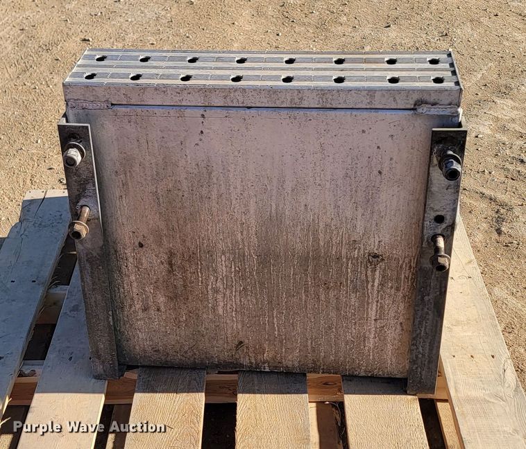 image for item ML9304 Truck parts