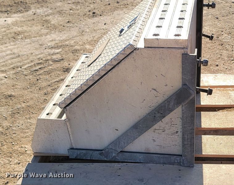 image for item ML9304 Truck parts