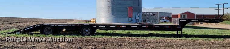 image for item ML9310 2003 Neville  drop deck equipment trailer