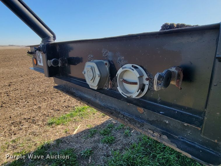 image for item ML9310 2003 Neville  drop deck equipment trailer