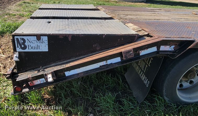 image for item ML9310 2003 Neville  drop deck equipment trailer
