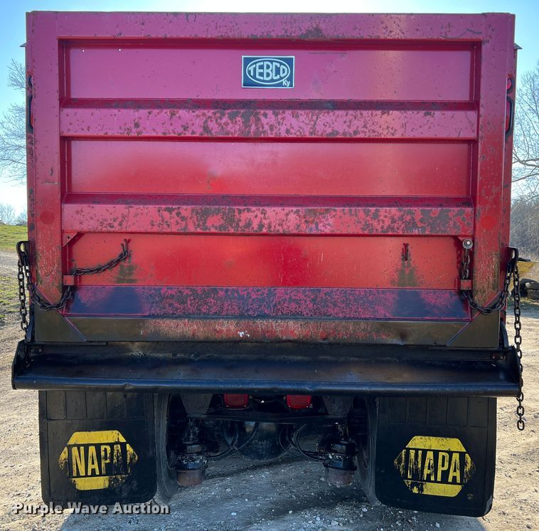 image for item MM9278 2015 Caterpillar CT660  dump truck