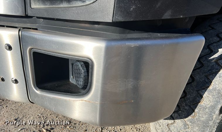 image for item MM9278 2015 Caterpillar CT660  dump truck