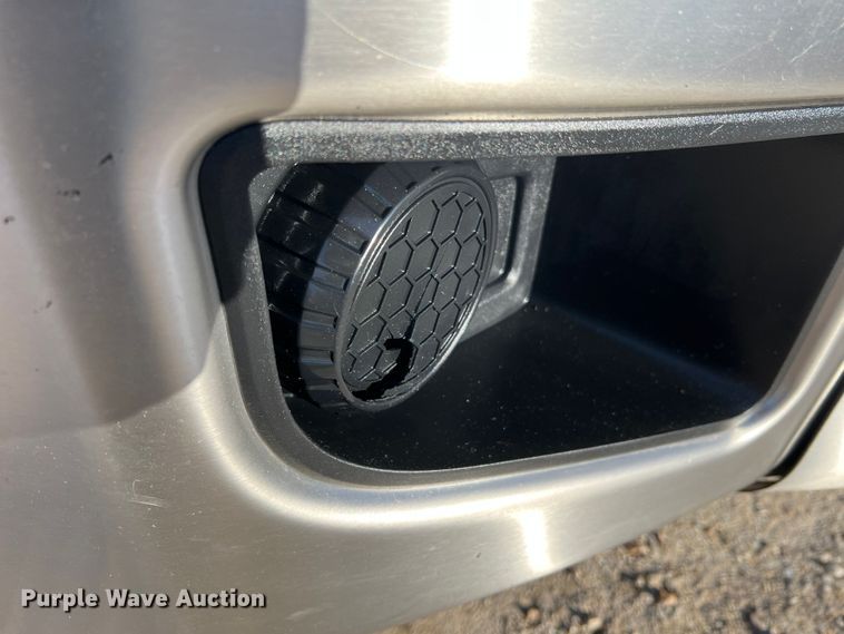 image for item MM9278 2015 Caterpillar CT660  dump truck