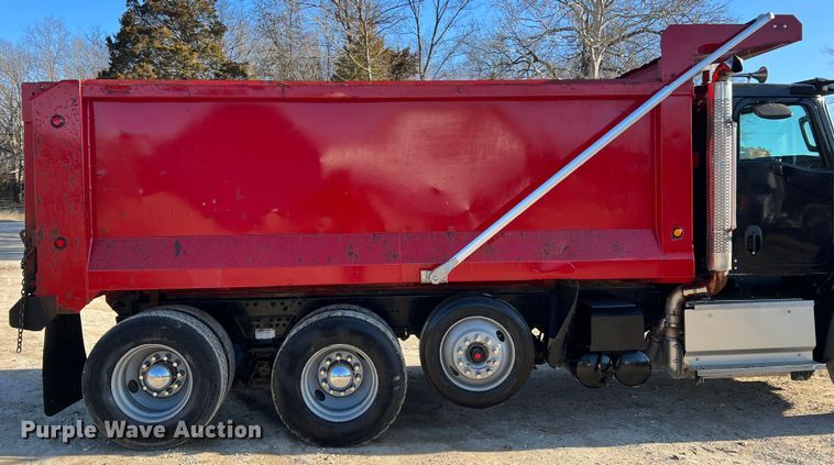 image for item MM9278 2015 Caterpillar CT660  dump truck