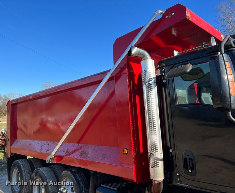 image for item MM9278 2015 Caterpillar CT660  dump truck