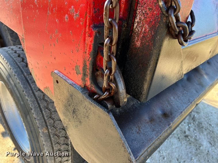 image for item MM9278 2015 Caterpillar CT660  dump truck