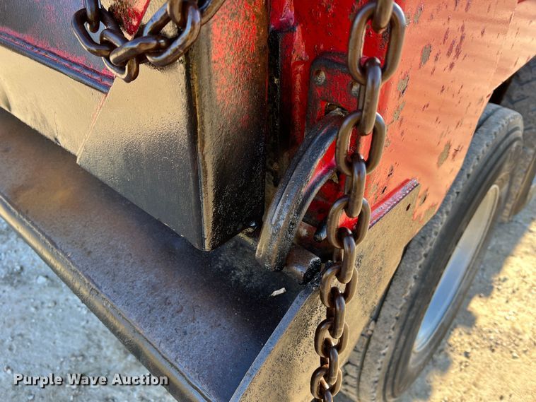 image for item MM9278 2015 Caterpillar CT660  dump truck