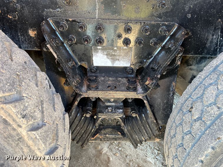 image for item MM9278 2015 Caterpillar CT660  dump truck