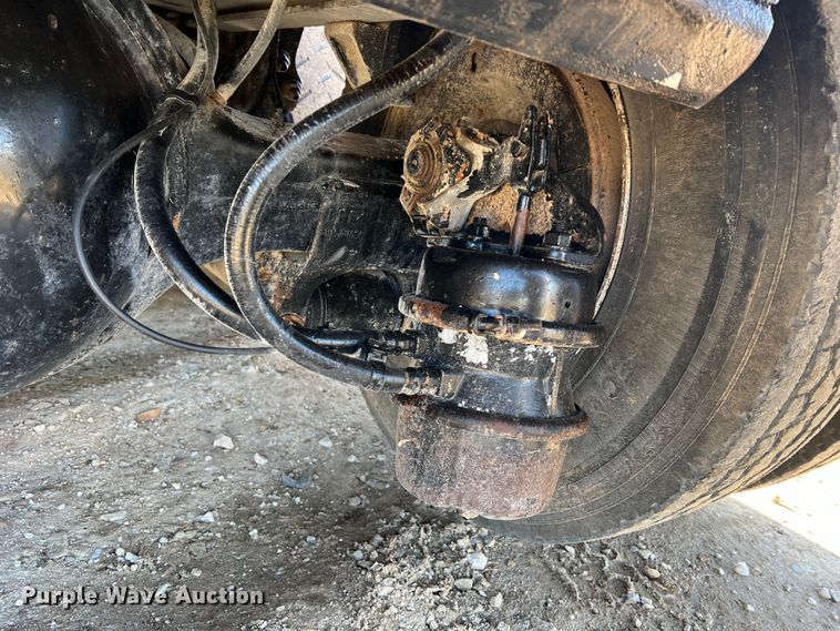 image for item MM9278 2015 Caterpillar CT660  dump truck