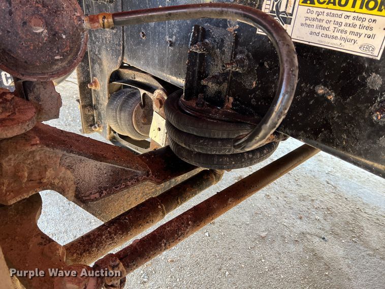 image for item MM9278 2015 Caterpillar CT660  dump truck