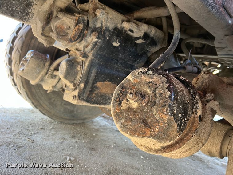 image for item MM9278 2015 Caterpillar CT660  dump truck