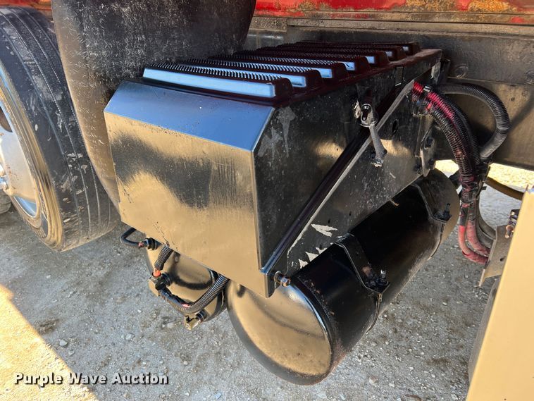 image for item MM9278 2015 Caterpillar CT660  dump truck