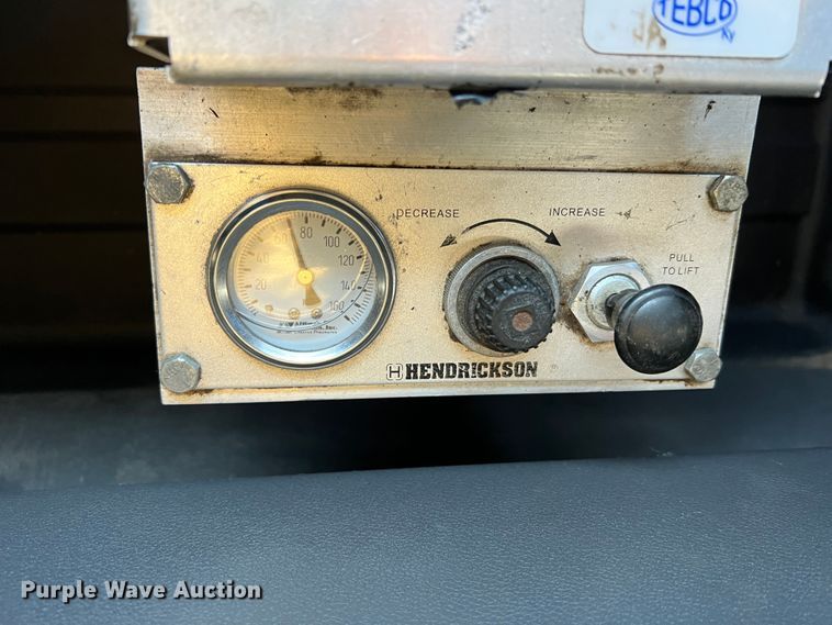 image for item MM9278 2015 Caterpillar CT660  dump truck