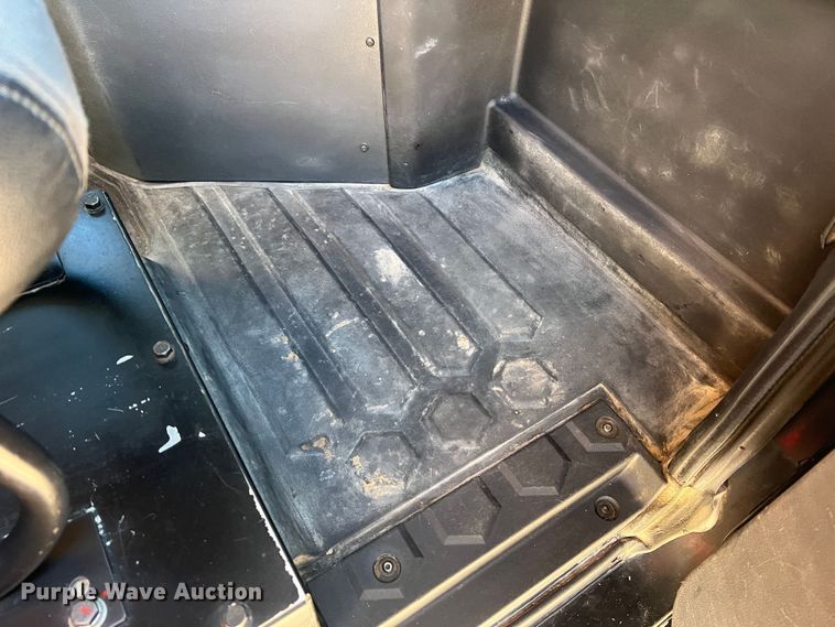 image for item MM9278 2015 Caterpillar CT660  dump truck