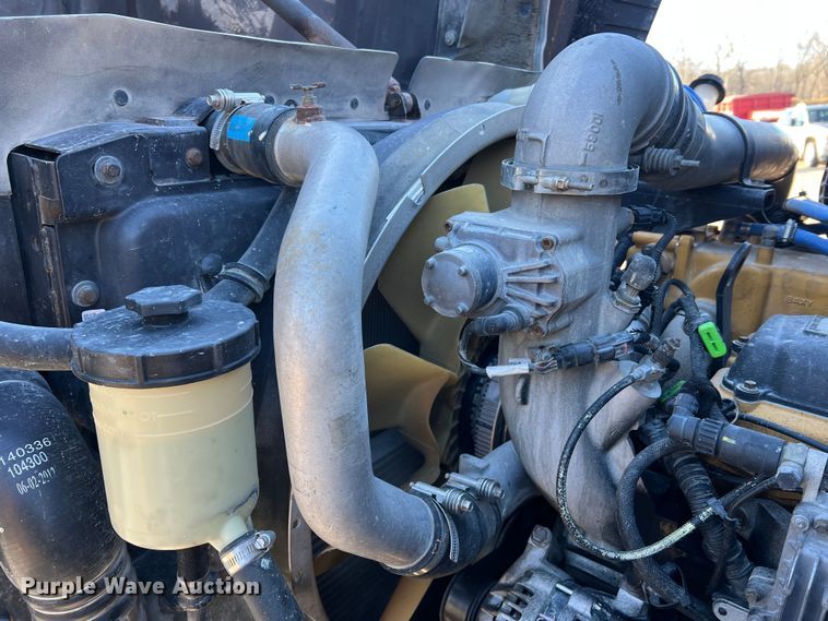 image for item MM9278 2015 Caterpillar CT660  dump truck