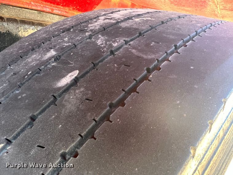 image for item MM9278 2015 Caterpillar CT660  dump truck