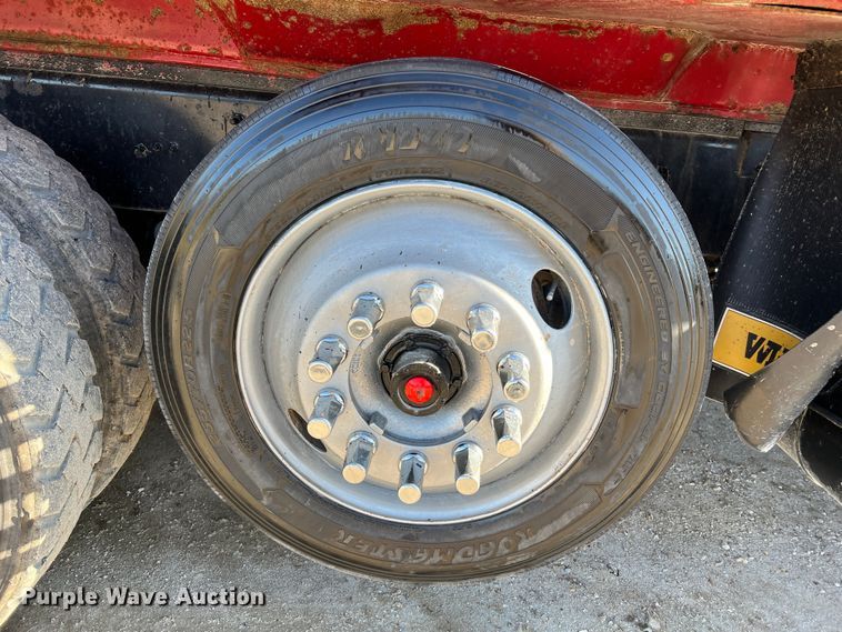 image for item MM9278 2015 Caterpillar CT660  dump truck