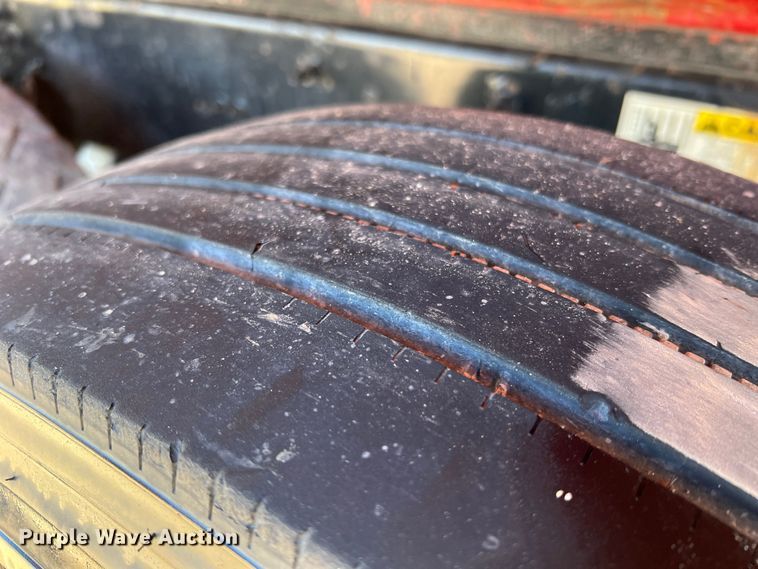 image for item MM9278 2015 Caterpillar CT660  dump truck