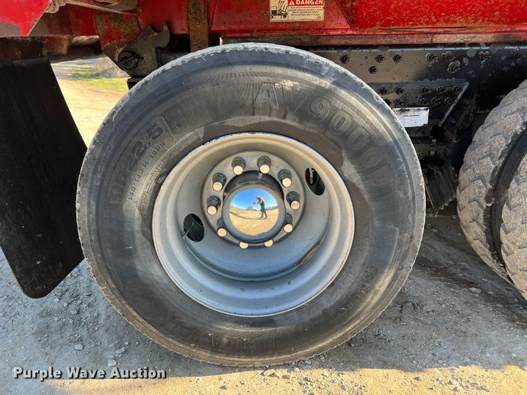 image for item MM9278 2015 Caterpillar CT660  dump truck