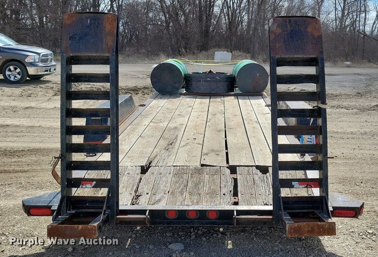 image for item MO9619 2004 Redi Haul  equipment trailer