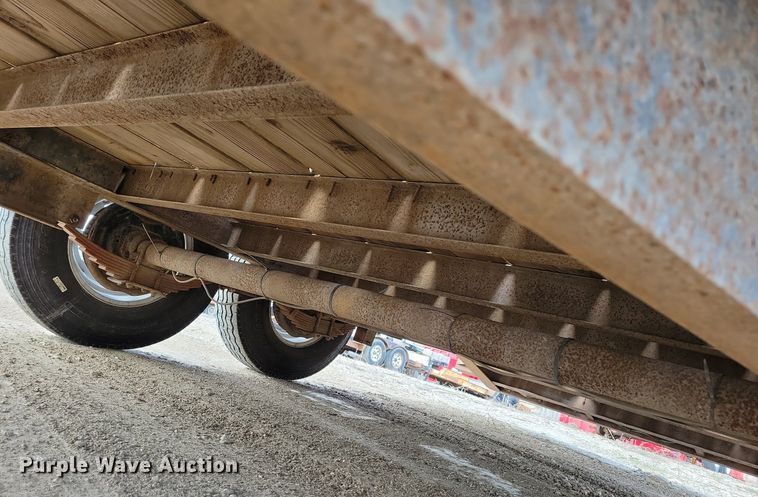 image for item MO9619 2004 Redi Haul  equipment trailer