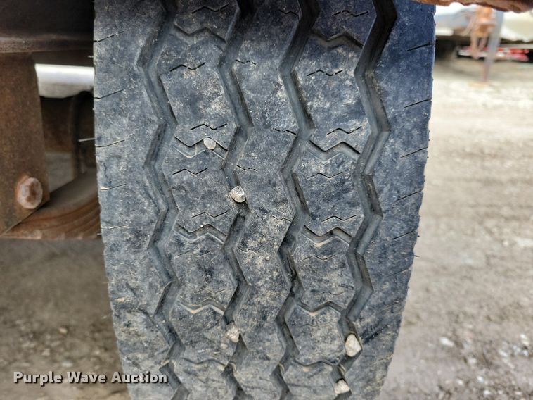 image for item MO9619 2004 Redi Haul  equipment trailer