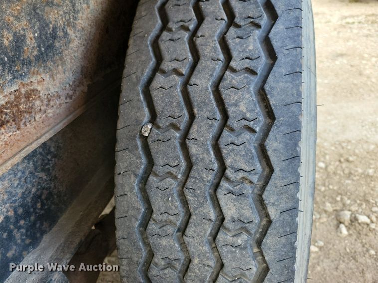 image for item MO9619 2004 Redi Haul  equipment trailer