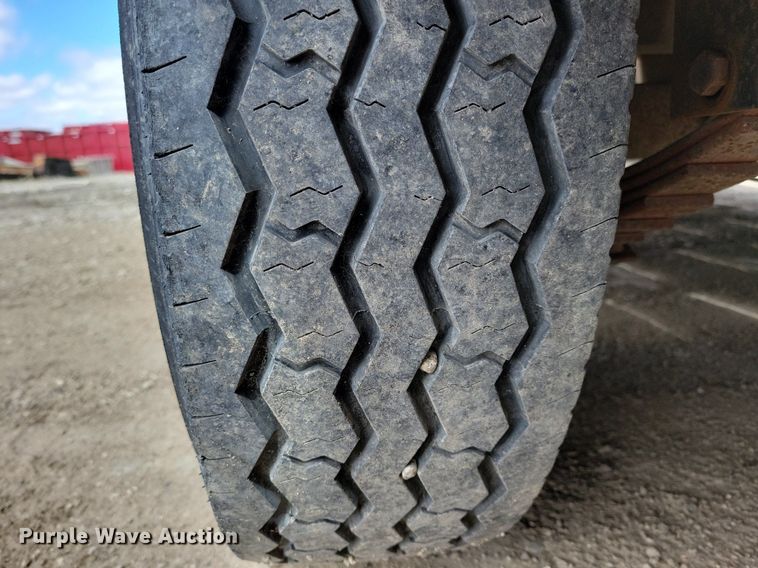 image for item MO9619 2004 Redi Haul  equipment trailer