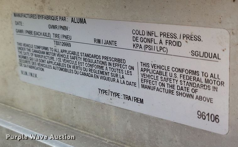 image for item MO9666 2003 International 4300  flatbed truck