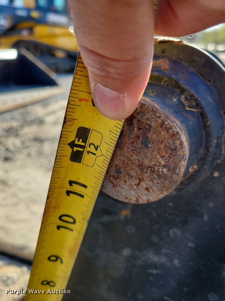 image for item MO9688 2013 Stanley EX15  breaker