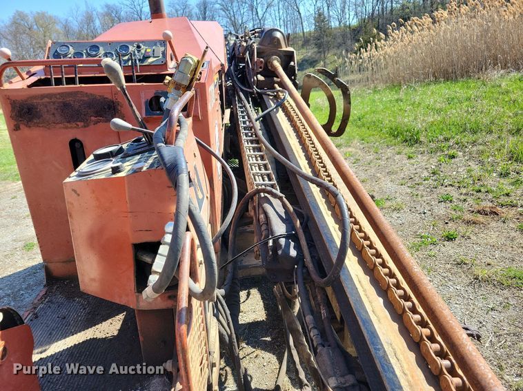 image for item MO9716 1995 Ditch Witch JT2320  directional boring unit