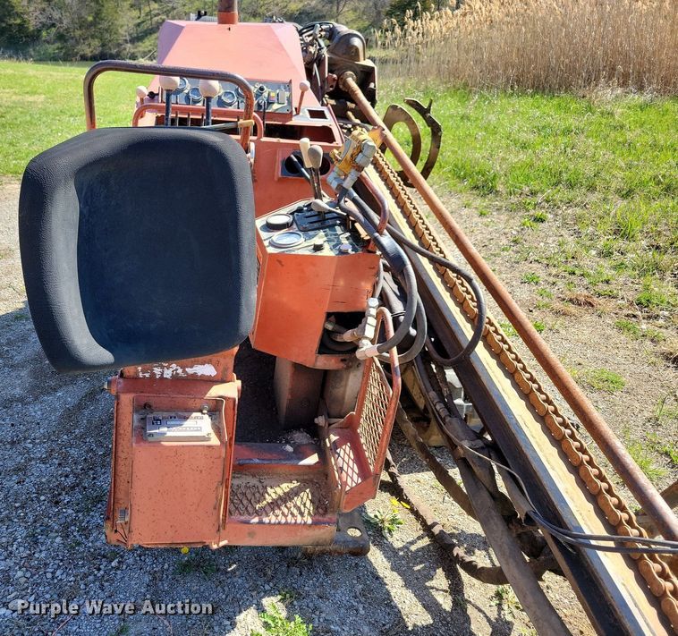 image for item MO9716 1995 Ditch Witch JT2320  directional boring unit