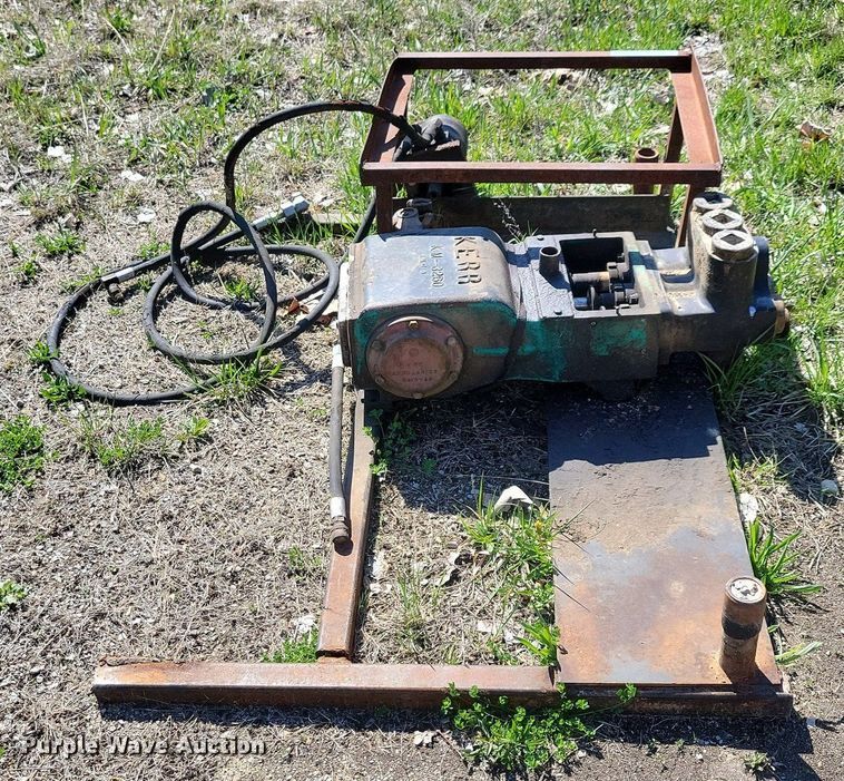 image for item MO9717 Kerr  hydraulic pump