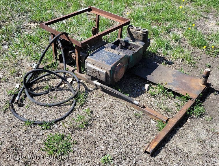 image for item MO9717 Kerr  hydraulic pump