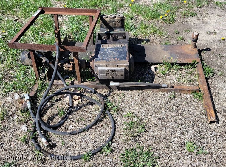 image for item MO9717 Kerr  hydraulic pump