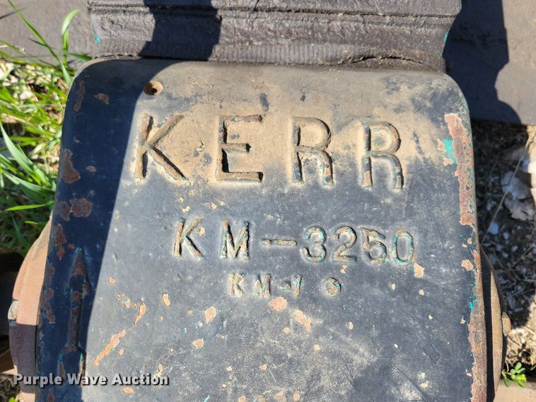 image for item MO9717 Kerr  hydraulic pump