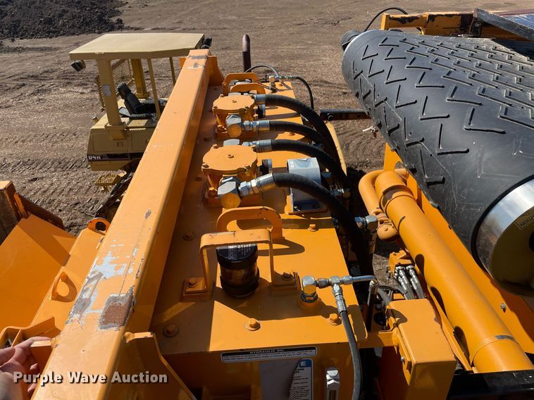 image for item MS9569 2017 Bandit Industries 3680TK The Beast  horizontal grinder