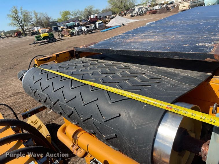 image for item MS9569 2017 Bandit Industries 3680TK The Beast  horizontal grinder