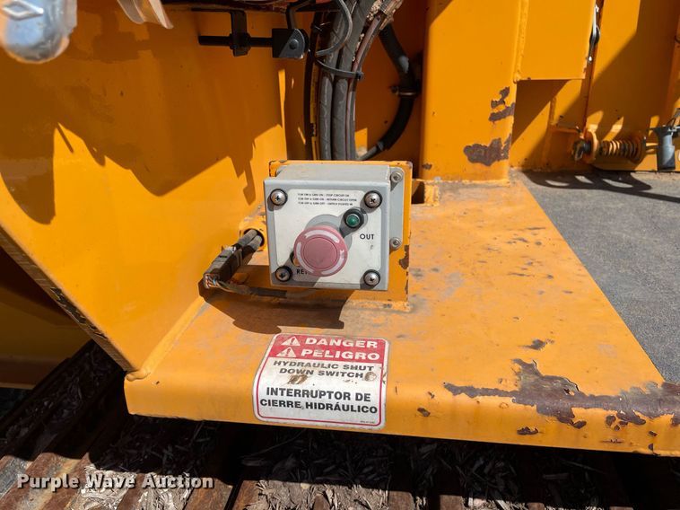 image for item MS9569 2017 Bandit Industries 3680TK The Beast  horizontal grinder