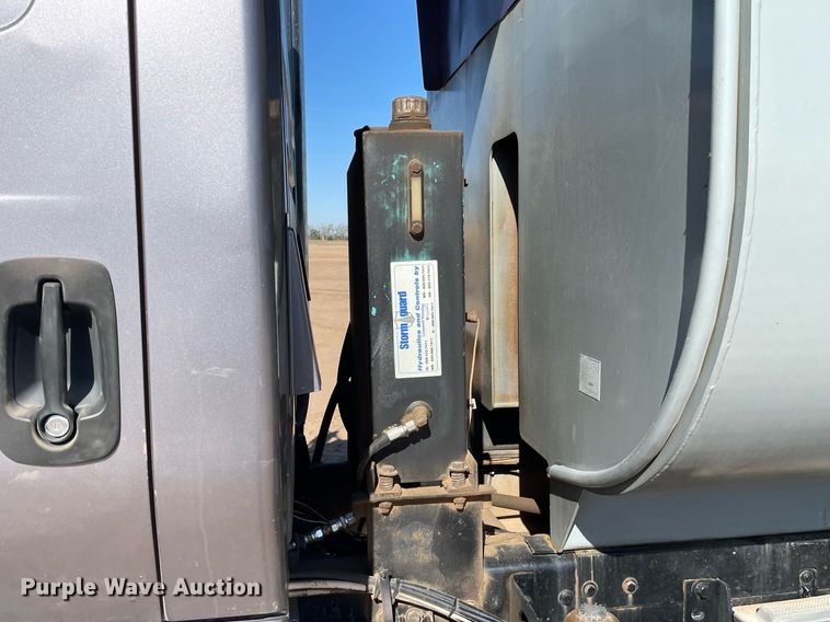 image for item MS9573 2007 International 7600 SBA  dump truck