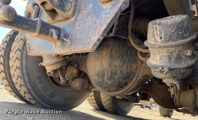 image for item MS9573 2007 International 7600 SBA  dump truck